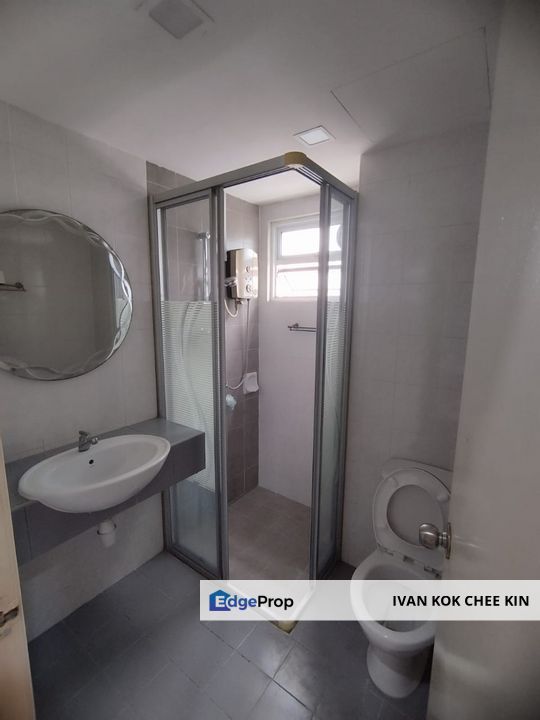 Fully Renovated Unit & Walking Distance To LRT Station & Paradigm Mall, Selangor, Kelana Jaya