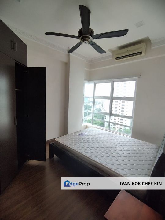 Fully Renovated Unit & Walking Distance To LRT Station & Paradigm Mall, Selangor, Kelana Jaya