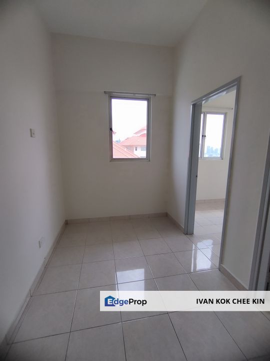 Walking Distance To LRT Station & Paradigm Mall, Selangor, Kelana Jaya