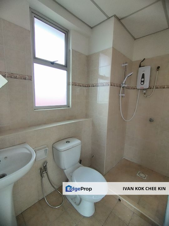 Walking Distance To LRT Station & Paradigm Mall, Selangor, Kelana Jaya