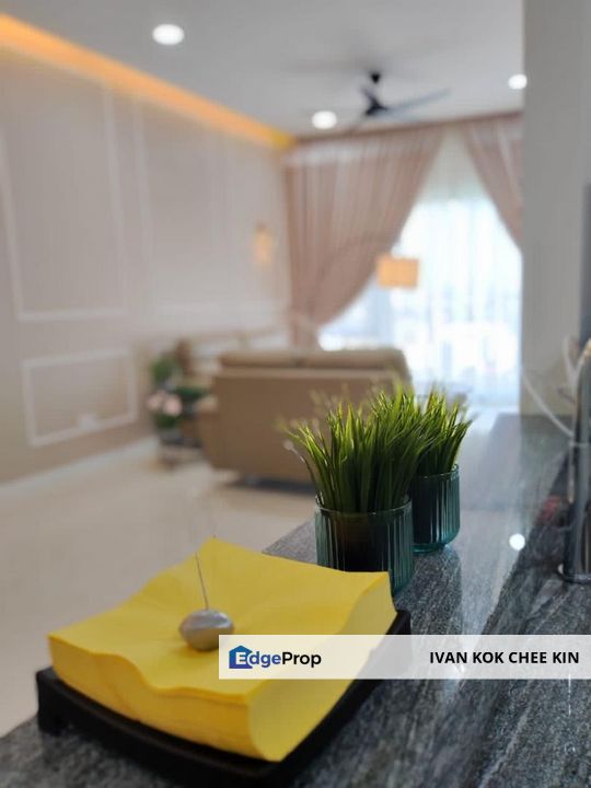Walking Distance To Paradigm Mall & LRT 3 Station, Selangor, Petaling Jaya