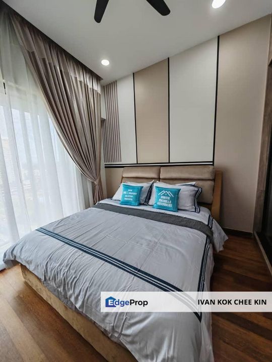 Walking Distance To Paradigm Mall & LRT 3 Station, Selangor, Petaling Jaya