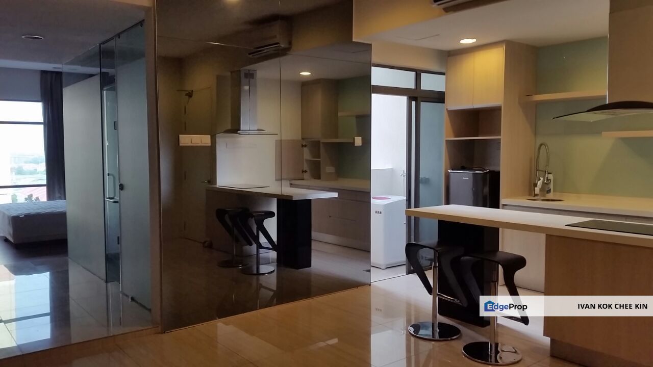 Limited Available Unit With Walking Distance To Lrt Station, Selangor, Ara Damansara