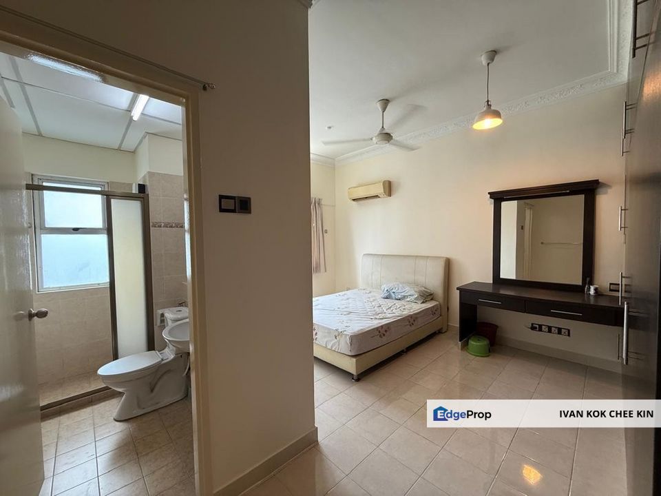 Well Renovated & Walking Distance To Lrt Station, Selangor, Kelana Jaya