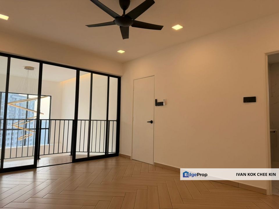 Tastefully Renovated & Walking Distance To LRT Station, Selangor, Ara Damansara