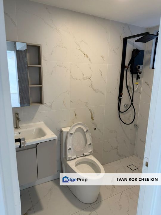 Tastefully Renovated & Walking Distance To LRT Station, Selangor, Ara Damansara