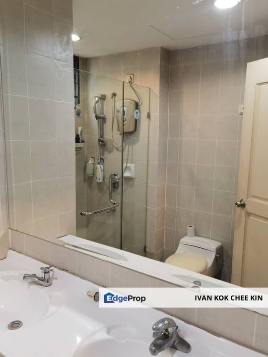 Value Buy Unit With 2 Carpark Lot, Selangor, Tropicana