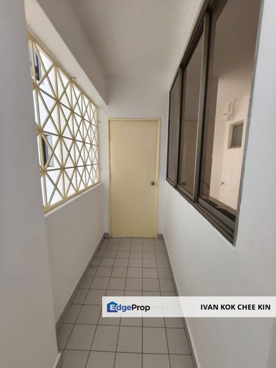 Well Maintained Unit With 2 Carpark Lot, Selangor, Kelana Jaya