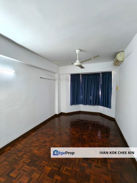Well Maintained Unit With 2 Carpark Lot, Selangor, Kelana Jaya