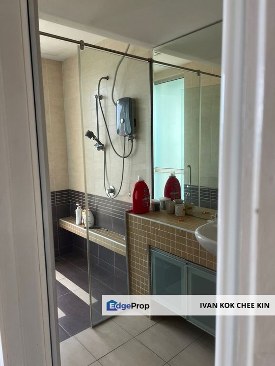 Facing Golf View, Selangor, Kota Damansara