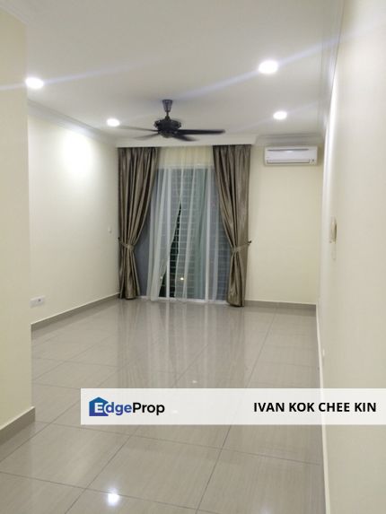 Well Maintained Unit & Pool View, Selangor, Glenmarie