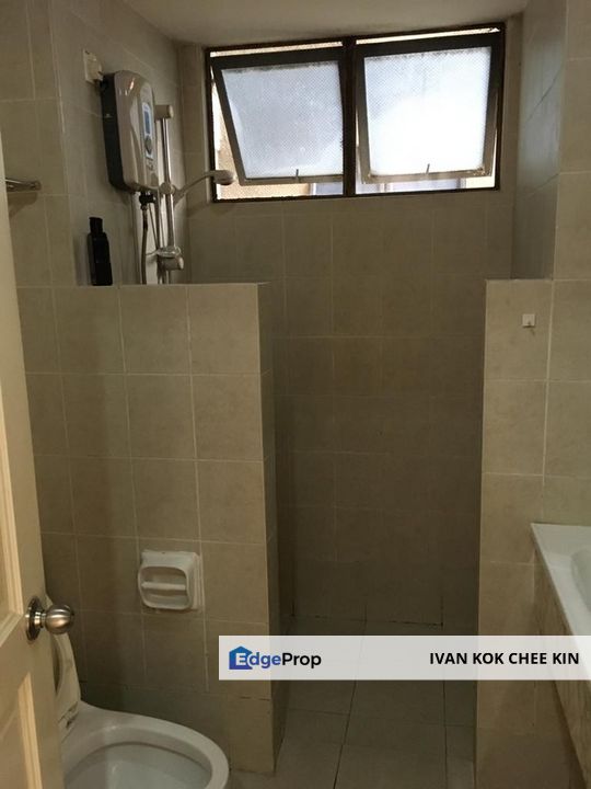 Well Maintained Unit With 2 Carpark Lot, Selangor, Tropicana