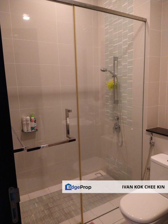 Well Designed & Facing Golf & Pool View, Selangor, Tropicana