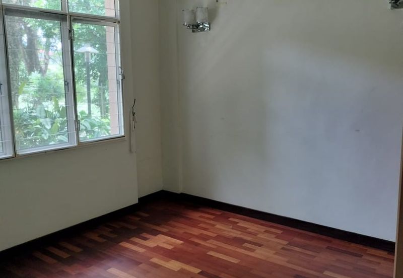 Bungaraya Kondominium, Saujana Subang