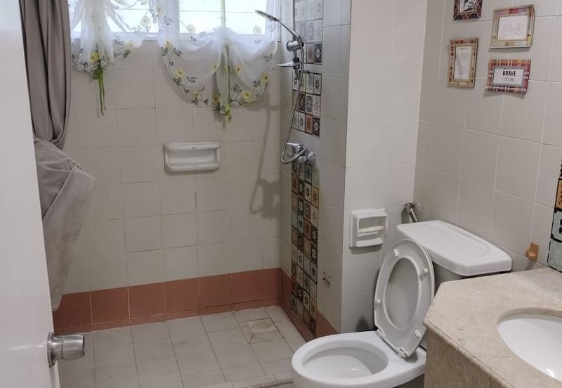 Bungaraya Kondominium, Saujana Subang