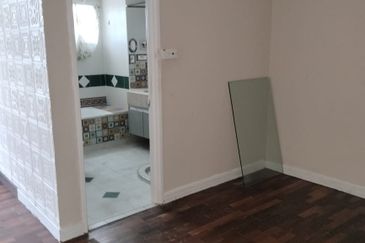 Bungaraya Kondominium, Saujana Subang