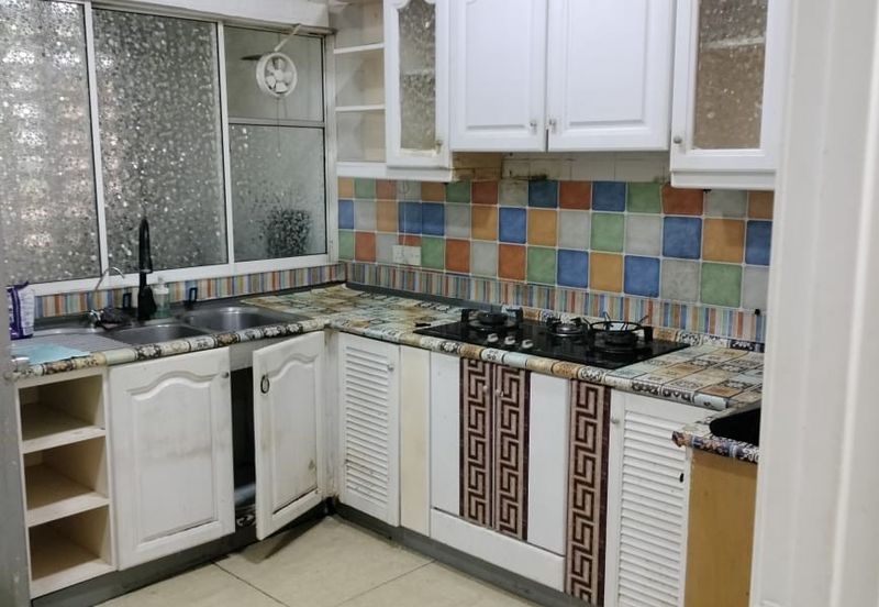 Bungaraya Kondominium, Saujana Subang