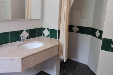 Bungaraya Kondominium, Saujana Subang