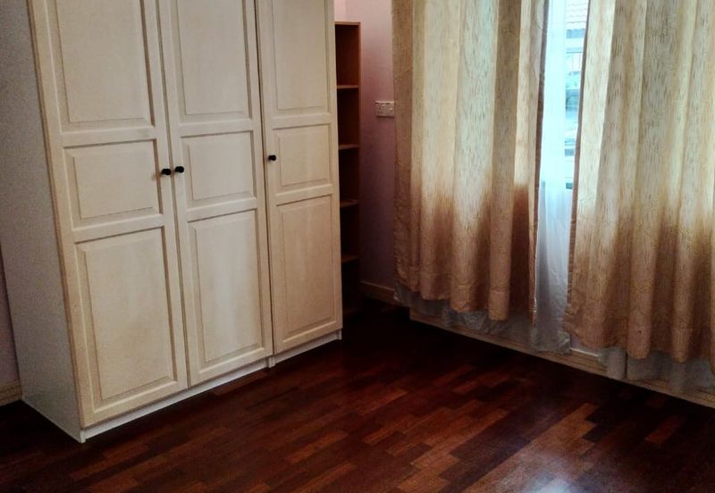 Bungaraya Kondominium, Saujana Subang