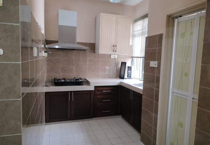 Bungaraya Kondominium, Saujana Subang