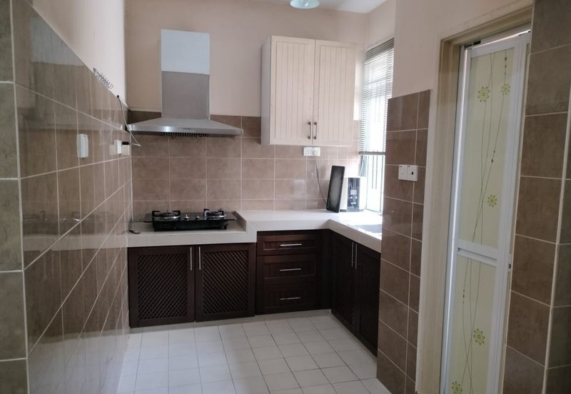 Bungaraya Kondominium, Saujana Subang