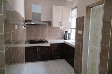 Bungaraya Kondominium, Saujana Subang