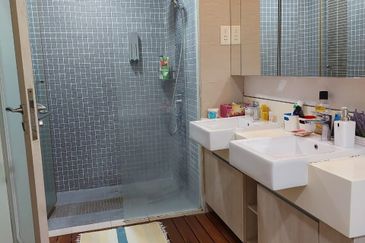 Ara Hill Condominium