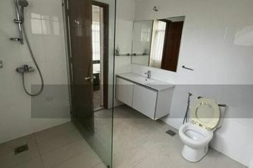 Bungaraya Kondominium, Saujana Subang