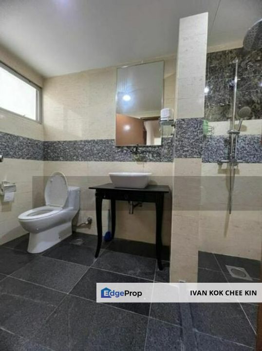 Facing Quiet View, Selangor, Saujana 