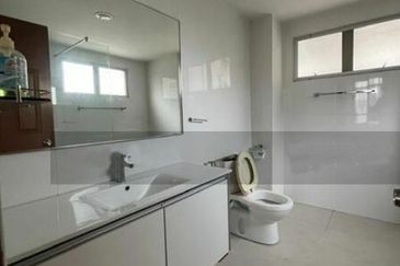 Bungaraya Kondominium, Saujana Subang