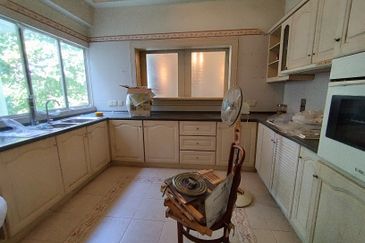 Bungaraya Kondominium, Saujana Subang