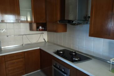 Bungaraya Kondominium, Saujana Subang