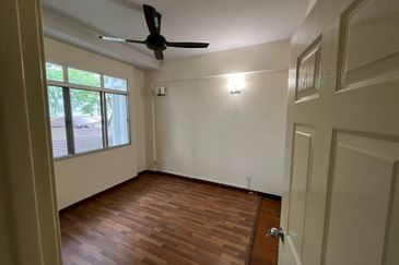 Bungaraya Kondominium, Saujana Subang