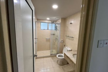 Bungaraya Kondominium, Saujana Subang