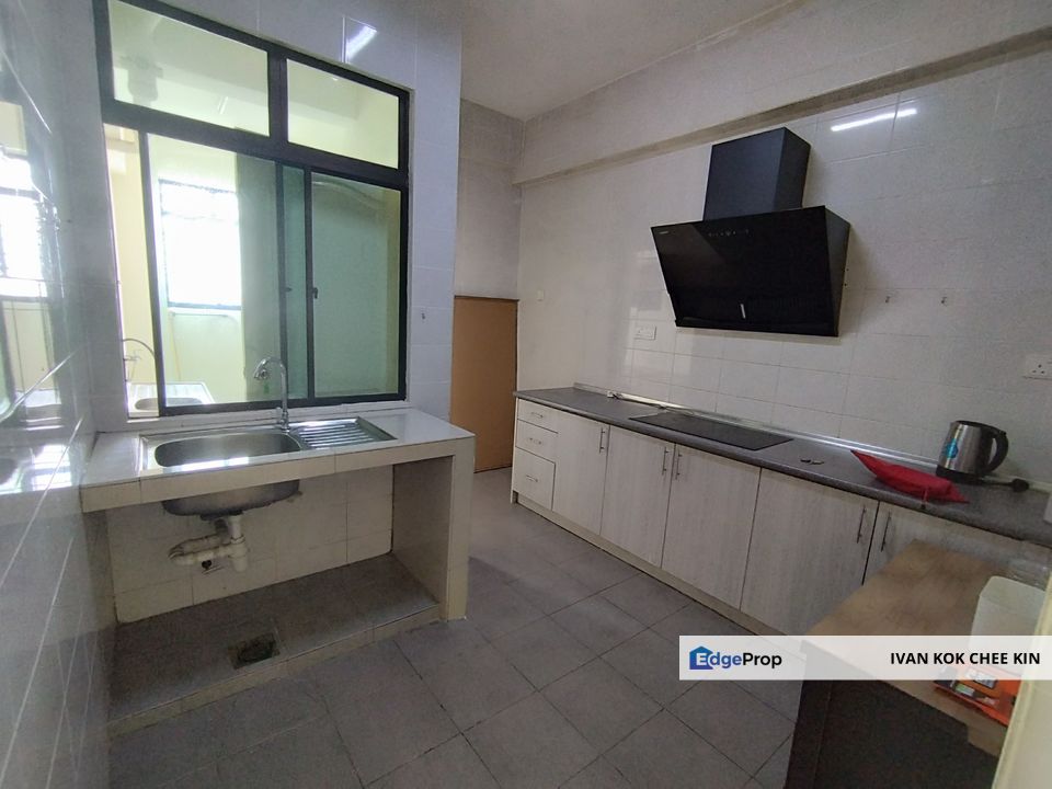 Well Maintained Unit, Selangor, Petaling Jaya