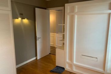 Ara Hill Condominium