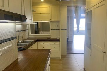 Ara Hill Condominium