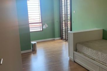 Ara Hill Condominium