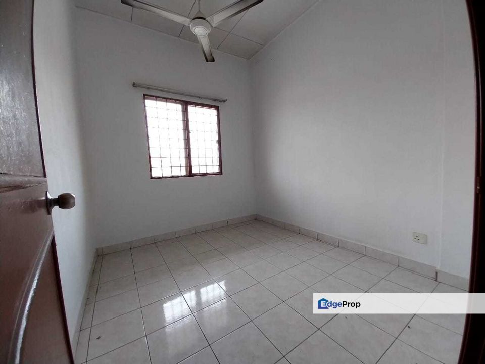 Apartment Seroja Bukit Jelutong Shah Alam Facing Surau Freehold , Selangor, Shah Alam