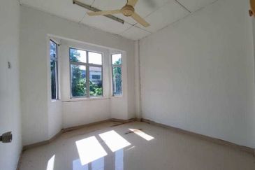 Taman Pinggiran Delima