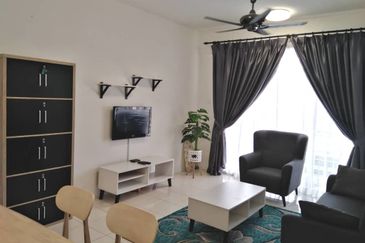 Puncak Hijauan (Hijauan Heights)