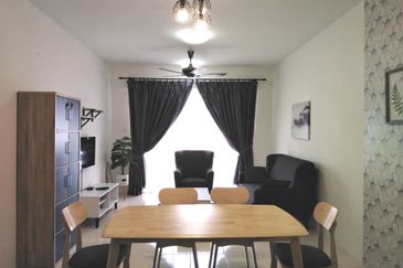 Puncak Hijauan (Hijauan Heights)