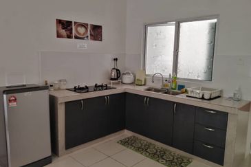 Puncak Hijauan (Hijauan Heights)