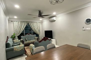 Puncak Hijauan (Hijauan Heights)