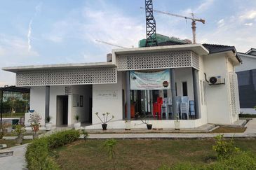 Townhouse Simfoni Perdana Alam Perdana Puncak Alam GROUND FLOOR