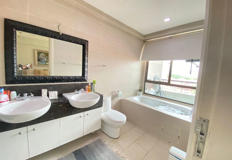 Ara Hill Condominium