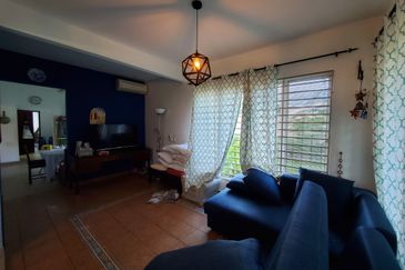 Seksyen 12, Shah Alam