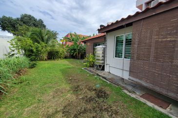 Seksyen 12, Shah Alam