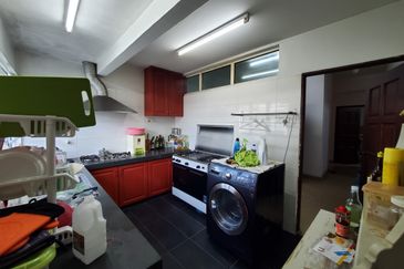 Seksyen 12, Shah Alam