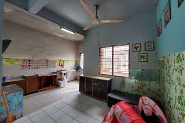 Taman Pinggiran Delima